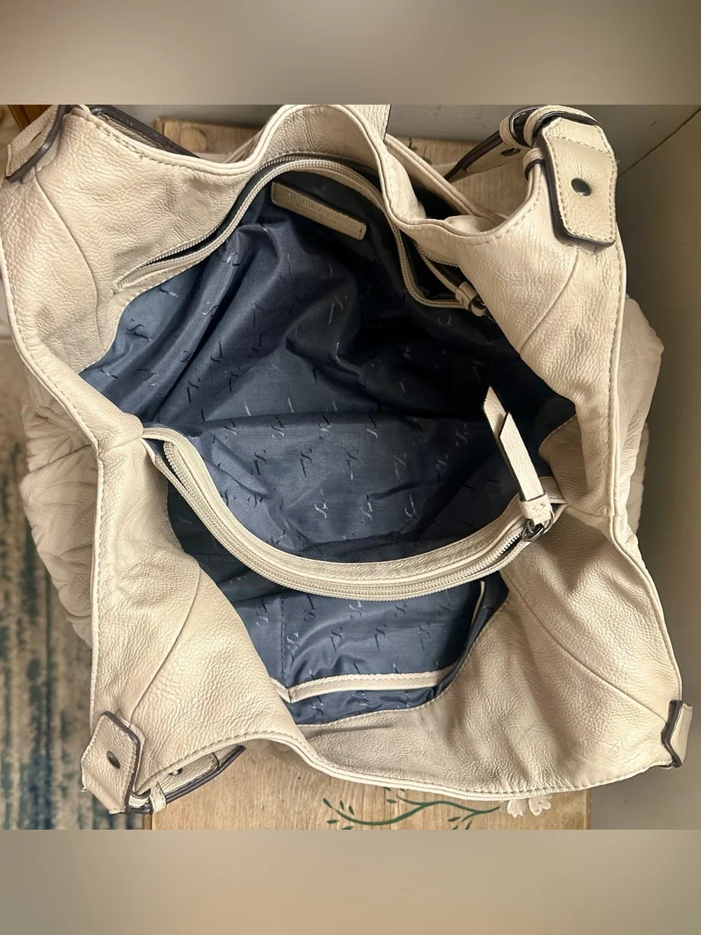Simply Vera Vera Wang Quilted Hobo Bag in Beige